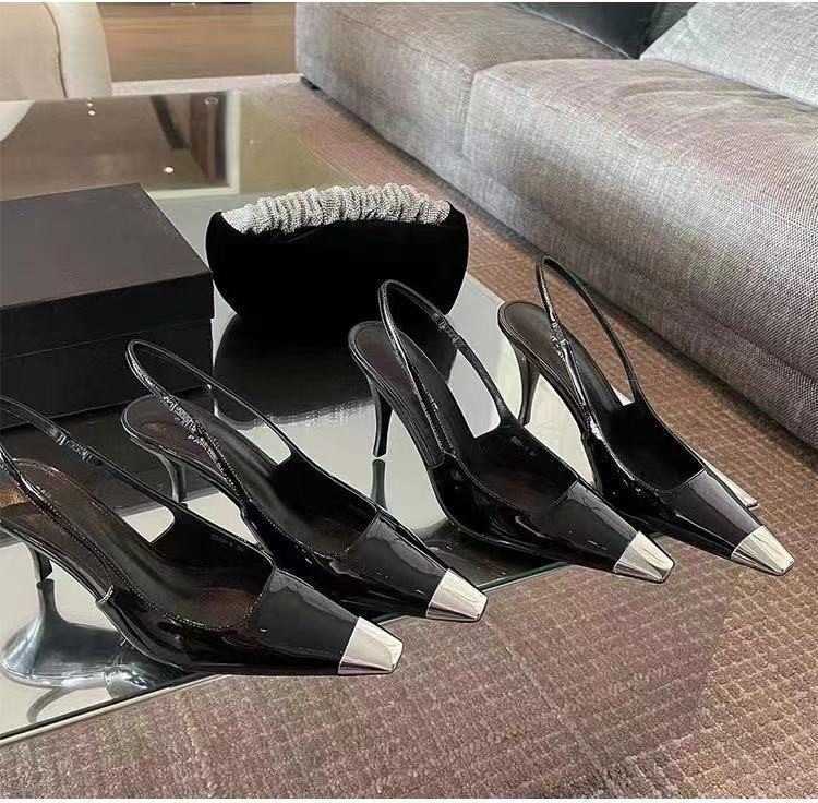 Shoes Stars' same metal square head iron head high heel shoes for women 2023 new black thin heel leather sandals, Black single shoe matte 9cm
Shoes Stars' same metal square head iron head high heel shoes for women 2023 new black thin heel leather sandals, Black single shoe matte 9cm