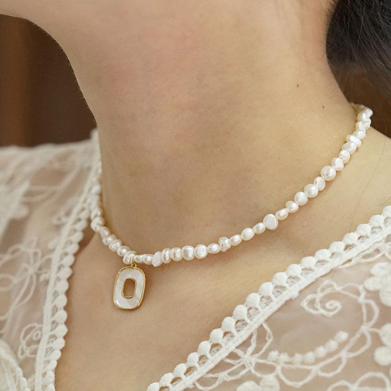 Choker Chokers Elegant Freshwater Pearl Chain Hollow Shell Pendant Necklace For Women Girls Flower Wedding Party Jewelry
Choker Chokers Elegant Freshwater Pearl Chain Hollow Shell Pendant Necklace For Women Girls Flower Wedding Party Jewelry