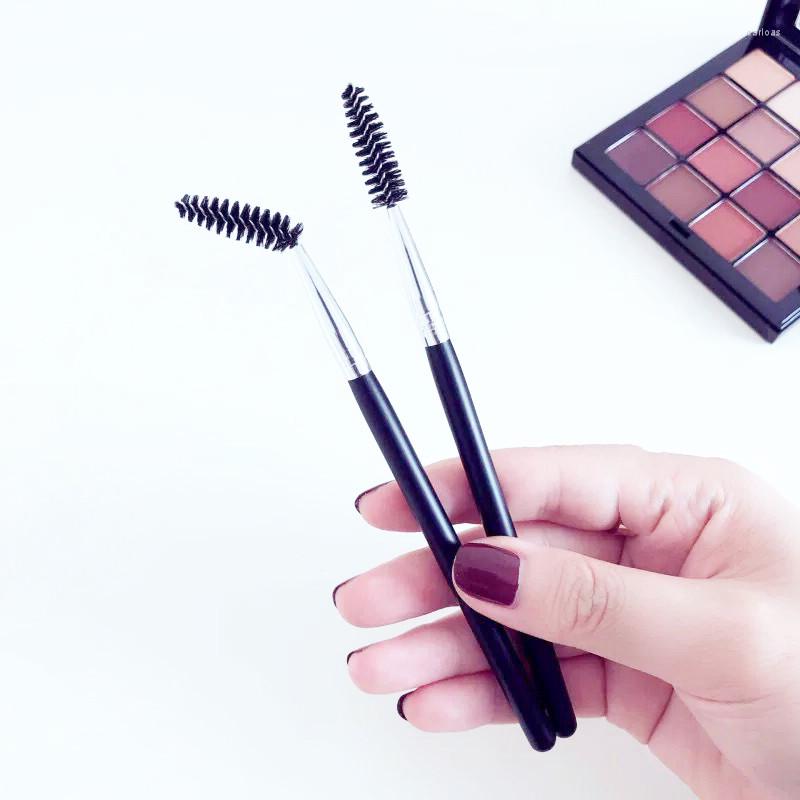 False Eyelashes 10pcs/set Black/White Handle Round Eyelash Extension Spiral Comb Eyebrow Brush Makeup Can Be Bent Tool
False Eyelashes 10pcs/set Black/White Handle Round Eyelash Extension Spiral Comb Eyebrow Brush Makeup Can Be Bent Tool