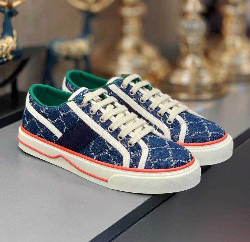 Casual shoes Designer socks Gucci speed Platform mens shiny knit trainer 1.0 runner sneaker sock shoe master embossed Sneakers women speeds, 20
Casual shoes Designer socks Gucci speed Platform mens shiny knit trainer 1.0 runner sneaker sock shoe master embossed Sneakers women speeds, 20