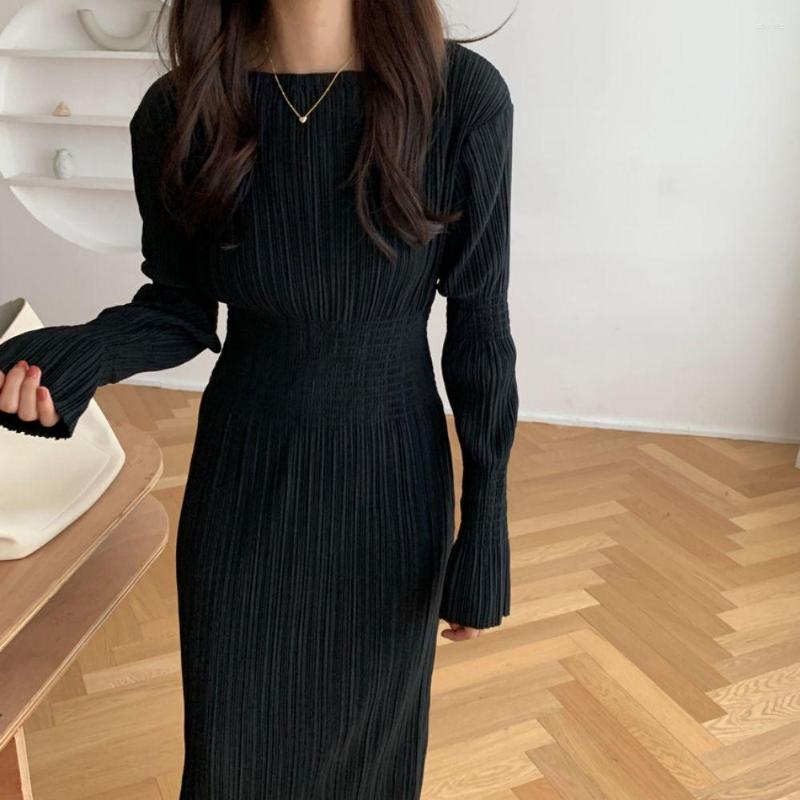 Casual Dresses Spring And Autumn Retro Simple Dress Elastic Waist Long-sleeved Elegant Pleated Black
Casual Dresses Spring And Autumn Retro Simple Dress Elastic Waist Long-sleeved Elegant Pleated Black