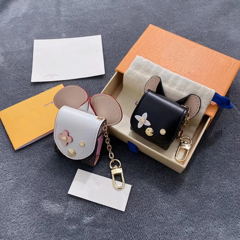 Designer Bag keychains men and women car handmade leather pendant key chain accessories Luxury bags hanging buckle bluetooth headset bag Keychain
Designer Bag keychains men and women car handmade leather pendant key chain accessories Luxury bags hanging buckle bluetooth headset bag Keychain