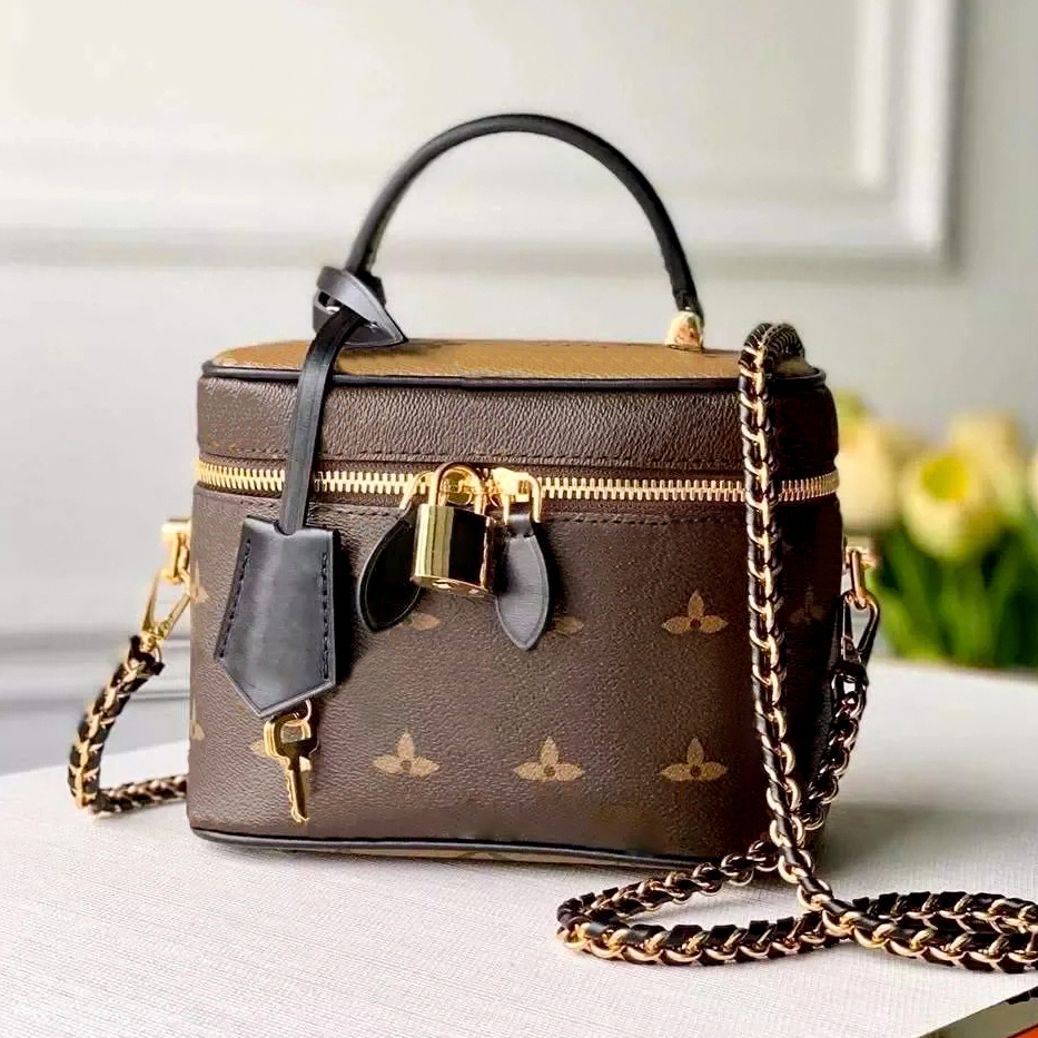 Luxury Designer tote Women's mens Genuine leather make up Bag M45165 M45598 top handle VANITY Cosmetic clucth Cases crossbody makeup handbag Shoulder pouch gift Bags, Nude-leather
Luxury Designer tote Women's mens Genuine leather make up Bag M45165 M45598 top handle VANITY Cosmetic clucth Cases crossbody makeup handbag Shoulder pouch gift Bags, Nude-leather