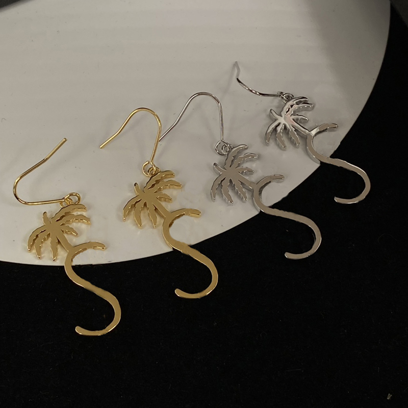 Coconut Tree Letter Earrings Simple Smooth Traceless Charm Lady Outdoor Beach Travel Fashion Ear Stud