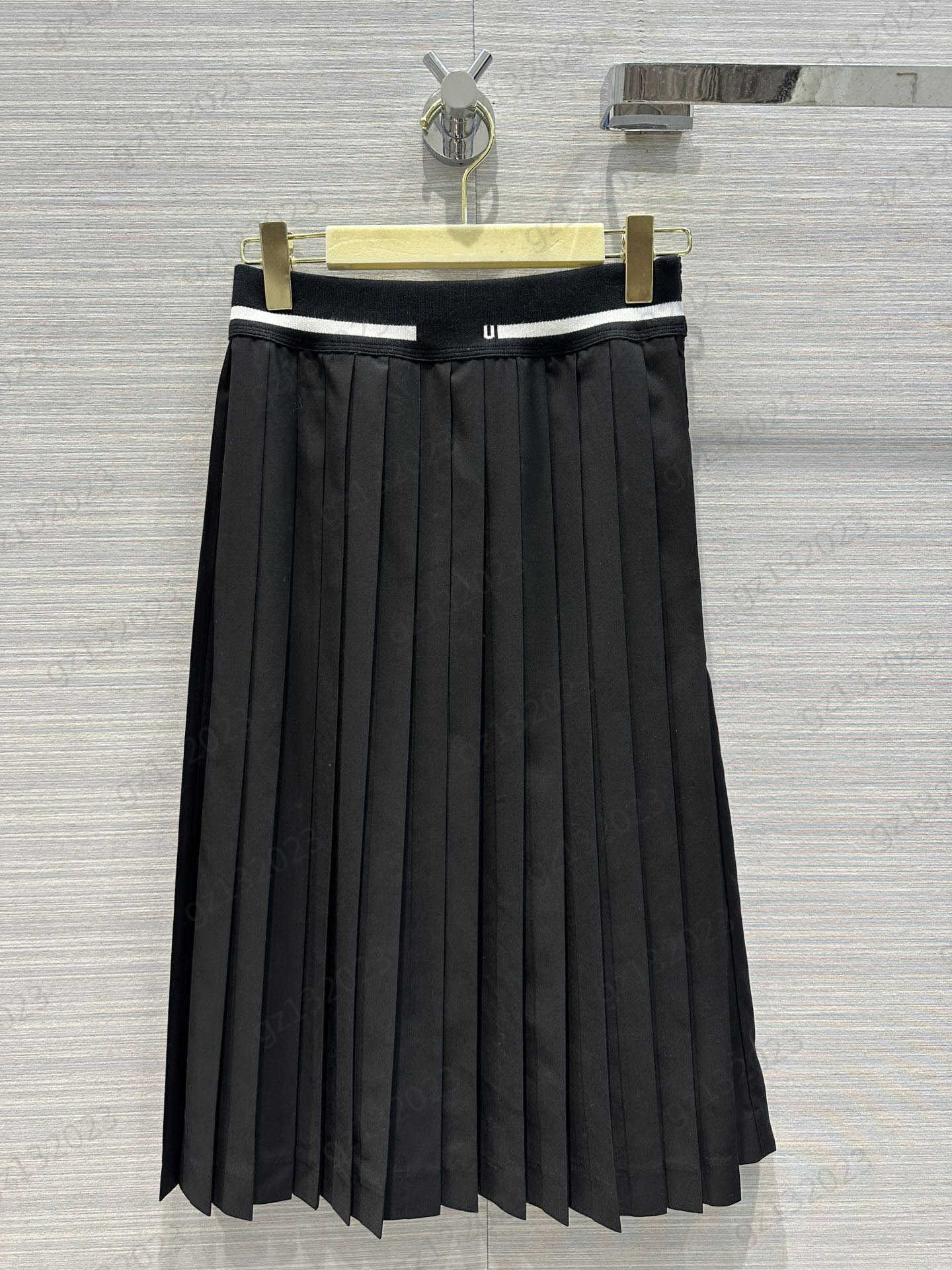 Brand Skirts Patchwork Letter Webbing Elastic High-waisted Mid-length Skirt Zipper Open Simple Casual Skirts College Style Womens Designer Clothing
Brand Skirts Patchwork Letter Webbing Elastic High-waisted Mid-length Skirt Zipper Open Simple Casual Skirts College Style Womens Designer Clothing