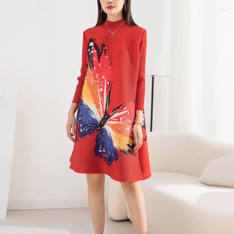 Casual Dresses YUDX Miyake Pleated Dress For Women 2023 Autumn Fashion Floral-Print Beaded Round Neck Long Sleeve Loose Large Mid-Length, Black
Casual Dresses YUDX Miyake Pleated Dress For Women 2023 Autumn Fashion Floral-Print Beaded Round Neck Long Sleeve Loose Large Mid-Length, Black
