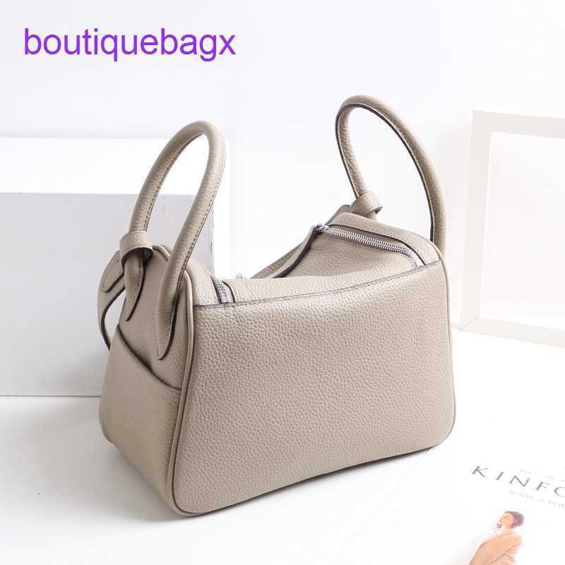 Designer Lindi Bags H ermes on sale Top layer cowhide new womens bag leather soft large capacity pillow one shoulder hand fashion doctors medicHave Real Logo, Mini (color note)
Designer Lindi Bags H ermes on sale Top layer cowhide new womens bag leather soft large capacity pillow one shoulder hand fashion doctors medicHave Real Logo, Mini (color note)