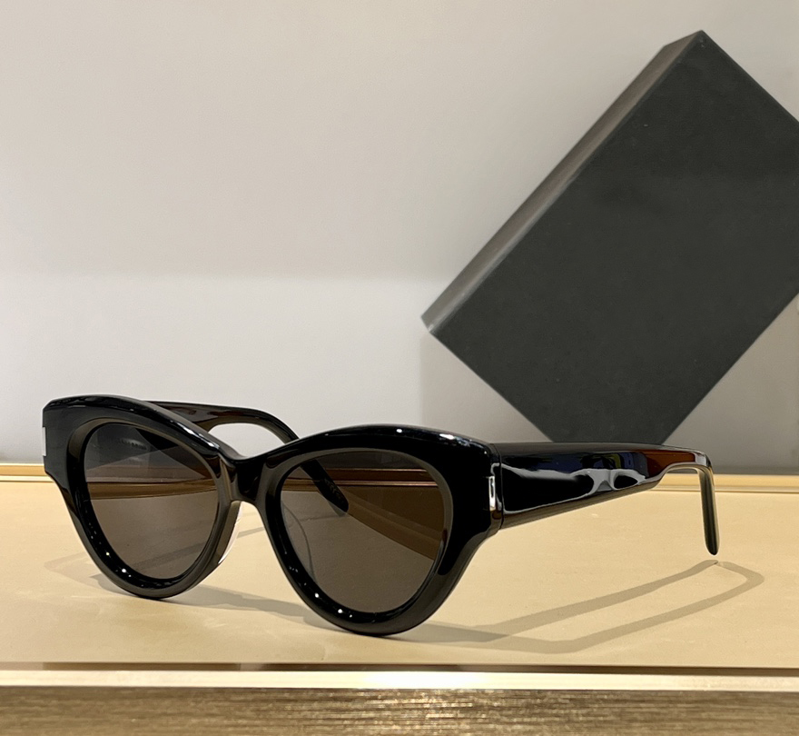 Shiny Black Grey Ca… - image