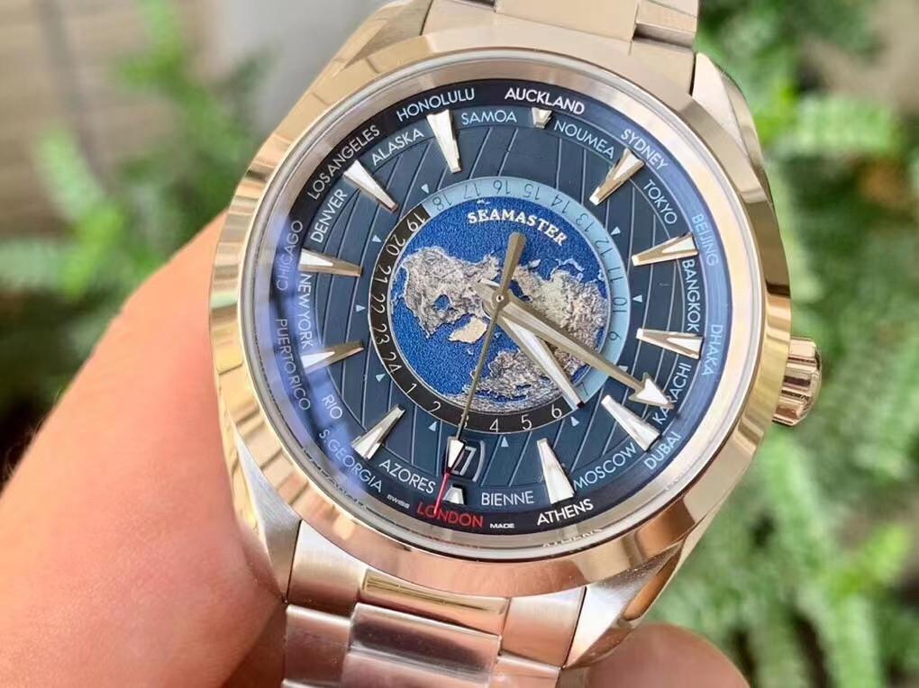 VS Men's watch size 43 mm equipped with 8938 integrated mechanical sapphire glass mirror with waterproof function, As shown
VS Men's watch size 43 mm equipped with 8938 integrated mechanical sapphire glass mirror with waterproof function, As shown