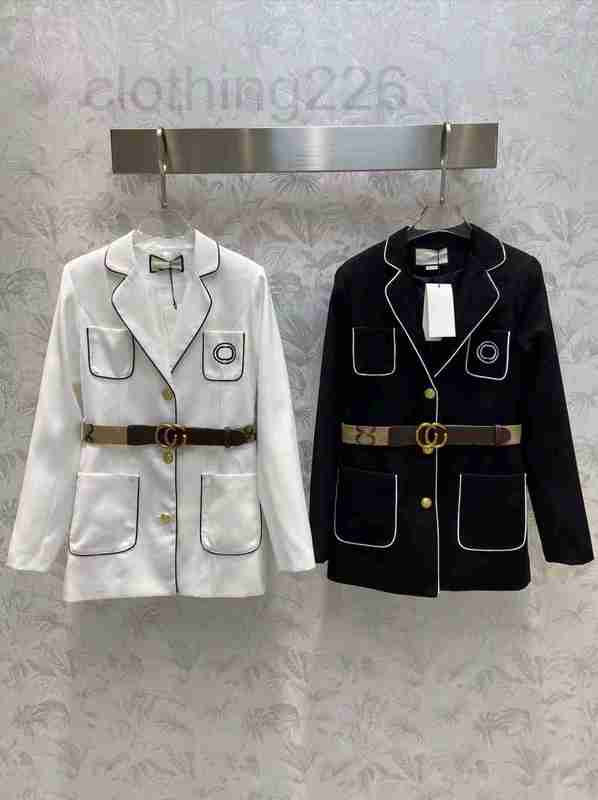 designer 2023 Fashion Women Blazers Single Breasted Coats Jackets Pocket Long Suit Coat With Letter Belt Lady Lapel Sleeve Jacket Outwear CVNQ, White
designer 2023 Fashion Women Blazers Single Breasted Coats Jackets Pocket Long Suit Coat With Letter Belt Lady Lapel Sleeve Jacket Outwear CVNQ, White