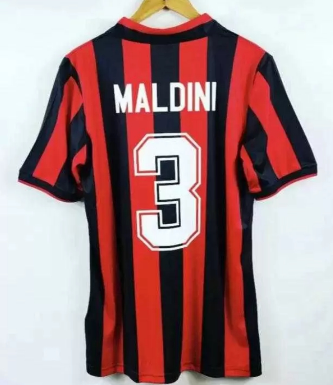 KAKA 90 91 Retro soccer jerseys home shirts 96 97 Gullit FUTBOL JERSEY 02 03 04 Maldini Van Basten RONALDO Inzaghi 93/94 shoede shirt 1988 SHEVCHENKO de Vintage size s-xxl, 95/96 home shirt
KAKA 90 91 Retro soccer jerseys home shirts 96 97 Gullit FUTBOL JERSEY 02 03 04 Maldini Van Basten RONALDO Inzaghi 93/94 shoede shirt 1988 SHEVCHENKO de Vintage size s-xxl, 95/96 home shirt