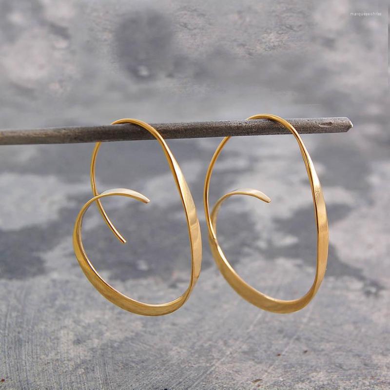 Wedding Rings Geometric Long Hook Earring Simple Pendientes For Women Ladies Ethnic Personality Antique Triangle Metal Spiral Earrings 
Wedding Rings Geometric Long Hook Earring Simple Pendientes For Women Ladies Ethnic Personality Antique Triangle Metal Spiral Earrings