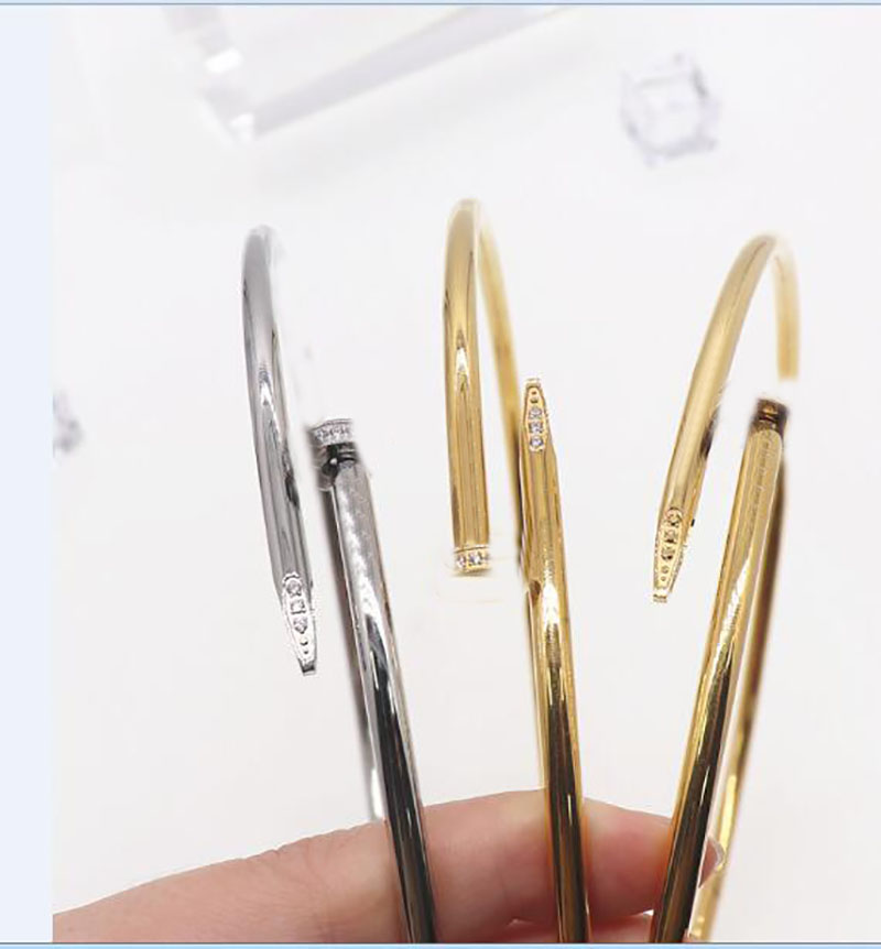 Jewelry Classic Brand Designer Choker Necklaces Pendants Necklace Couple Stainless Steel Chain Cuff Nail Chokers Gold Silver Rosy Jewelry Gift for Women
Jewelry Classic Brand Designer Choker Necklaces Pendants Necklace Couple Stainless Steel Chain Cuff Nail Chokers Gold Silver Rosy Jewelry Gift for Women