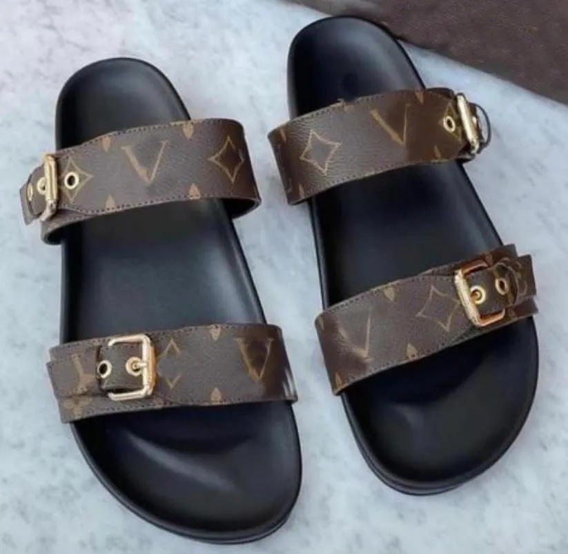Designer Slippers Women's sandals Summer flats sexy leather platform sandals men's beach shoes Slippers, #1
Designer Slippers Women's sandals Summer flats sexy leather platform sandals men's beach shoes Slippers, #1