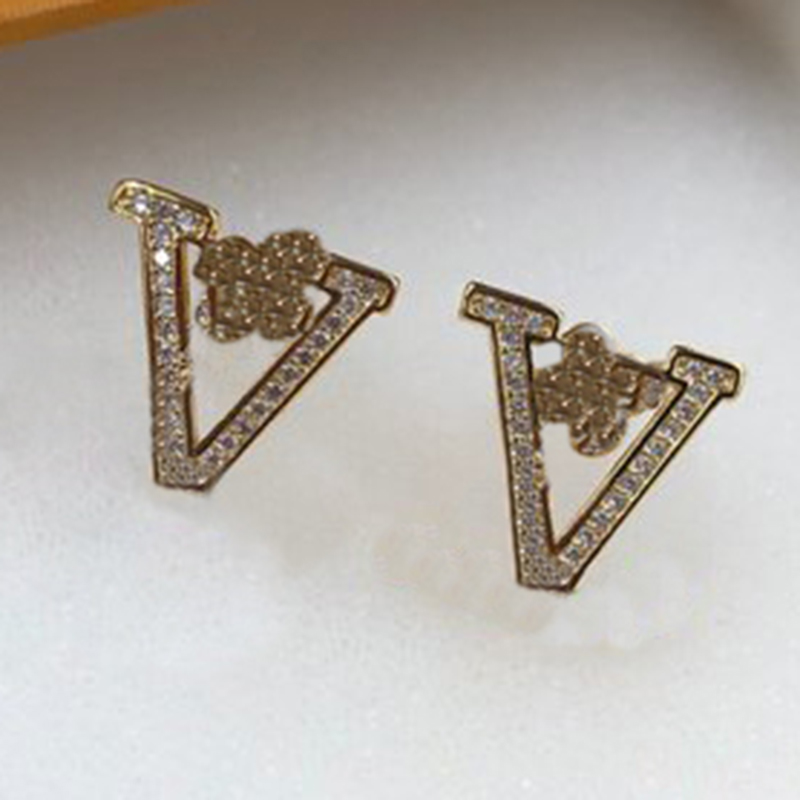 Full Diamond Lady Charm Letter Fashion Design Earring Lucky Gold Party Gift Jewelry for Women