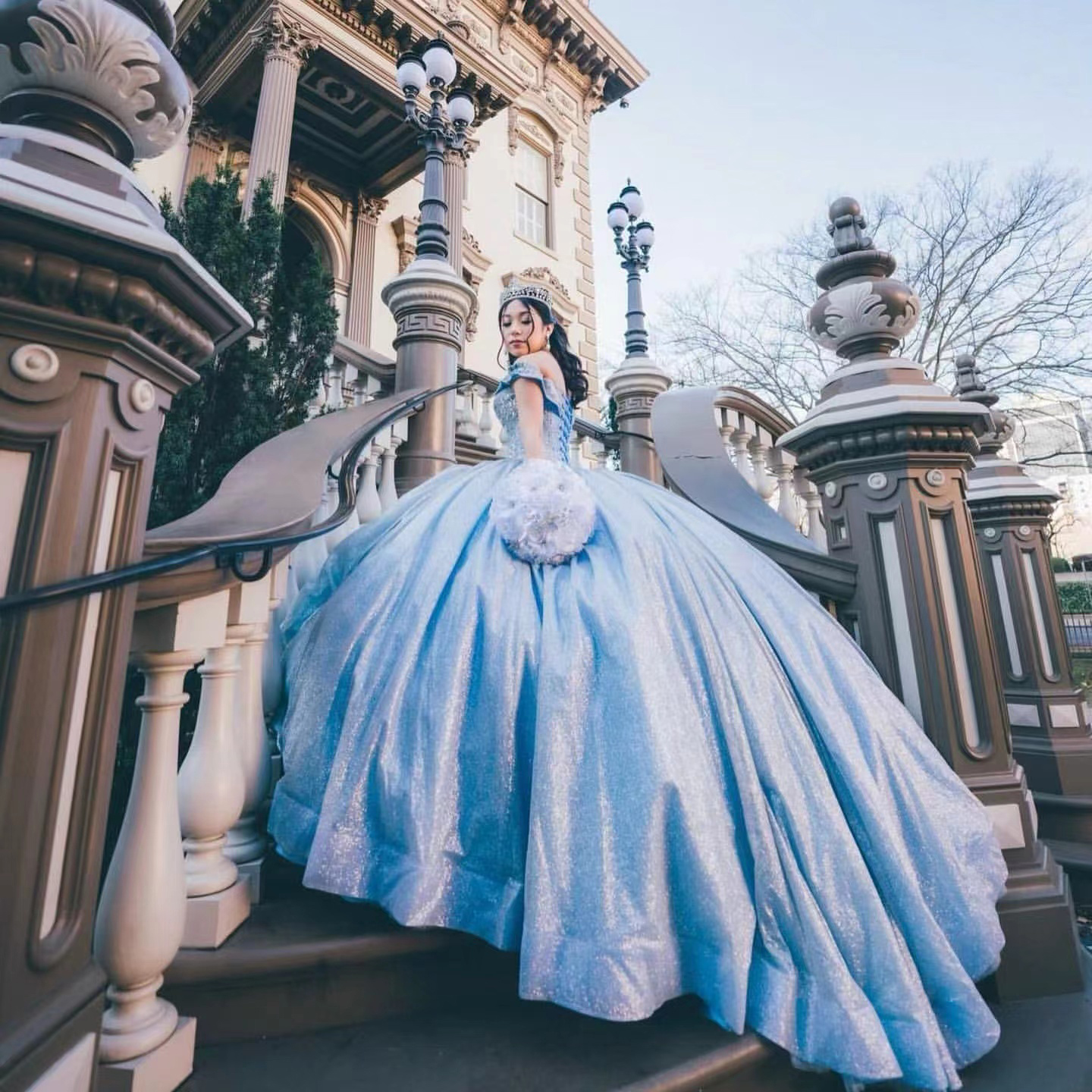 Sparkly Blue Quinceanera Dresses Sequined Appliques Beads Formal Party Princess Ball Gwons Vestidos De 15 Anos, Coral
Sparkly Blue Quinceanera Dresses Sequined Appliques Beads Formal Party Princess Ball Gwons Vestidos De 15 Anos, Coral