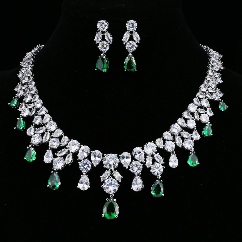 Wedding Jewelry Sets AMC Emerald Green Necklace And Earring Set Cubic Zirconia Jewelry Set for Women Bridal Jewelry Set Gift for Wife 230217