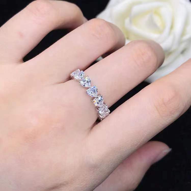 Heart-Shaped Sier Wedding Ring with 5A Cubic Zirconia
