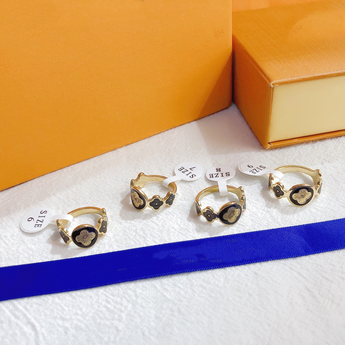 20style Luxury Jewelry Fashion Designer Rings Women Wedding Supplies Diamond 18K Gold Plated Stainless Steel Ring Fine Finger Ring
20style Luxury Jewelry Fashion Designer Rings Women Wedding Supplies Diamond 18K Gold Plated Stainless Steel Ring Fine Finger Ring