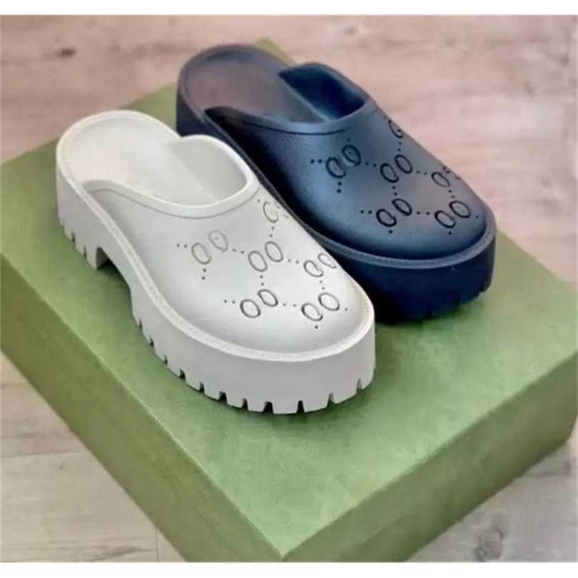 2022 Designer Slippers On Sandals Trends Platform Perforated Holes Soft Rubber Slides Fashion Thick Sole Men Women Summer Flip Flops Sliders Beach Shoes, Color 7
2022 Designer Slippers On Sandals Trends Platform Perforated Holes Soft Rubber Slides Fashion Thick Sole Men Women Summer Flip Flops Sliders Beach Shoes, Color 7