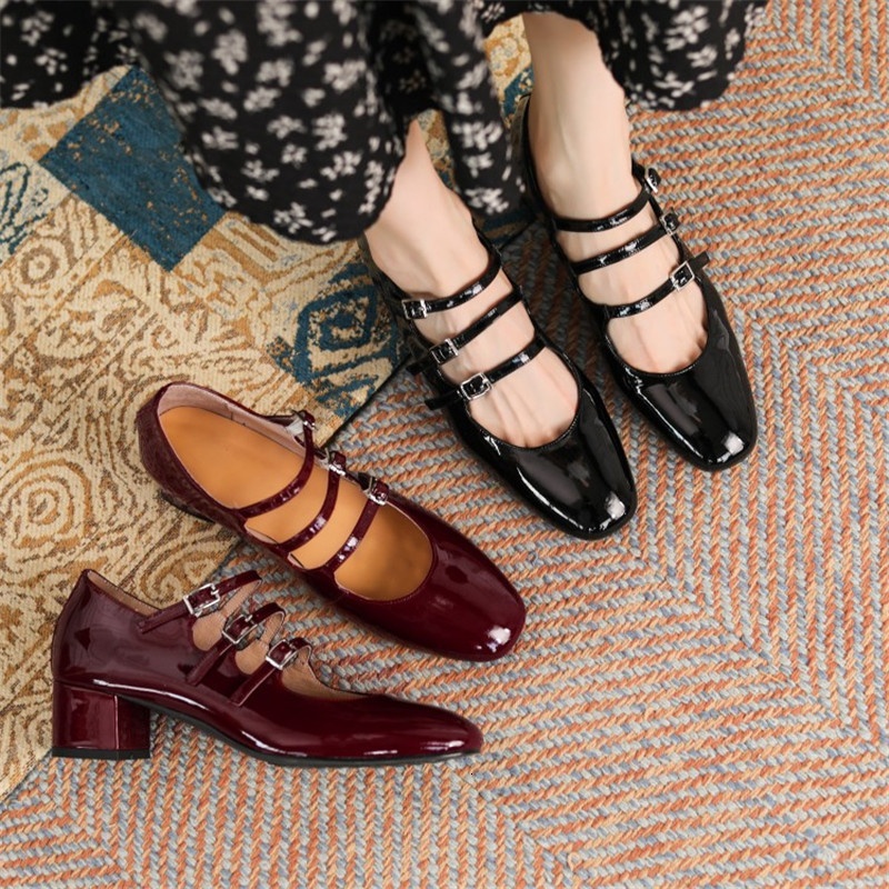 Dress Shoes Springsummer Mary Jane Patent Leather Woman Shoe French Square Toe Thick Heel Women Buckle Strap Commute Pumps 230220, Black
Dress Shoes Springsummer Mary Jane Patent Leather Woman Shoe French Square Toe Thick Heel Women Buckle Strap Commute Pumps 230220, Black