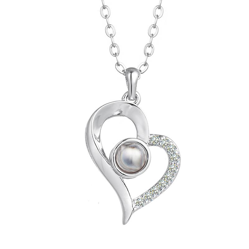 Chains Bettyue Brand Letter Necklace 100 Languages I Love You Projection Heart Shape Pendant For Women Wedding Jewelry Gift
Chains Bettyue Brand Letter Necklace 100 Languages I Love You Projection Heart Shape Pendant For Women Wedding Jewelry Gift