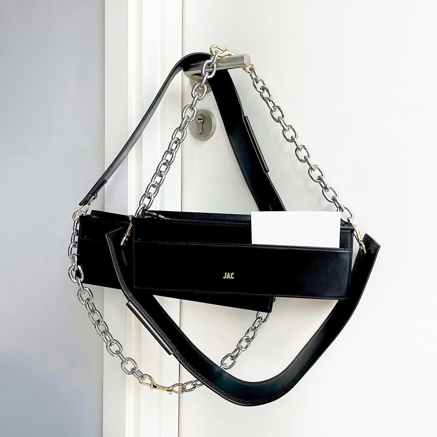 Luxury Designer famous Le Ciuciu tote crossbody Bag jacquem baguette Women's mens Metal logo Removable shoulder strap chain handbag Shoulder fashion clutch Bags, White 
Luxury Designer famous Le Ciuciu tote crossbody Bag jacquem baguette Women's mens Metal logo Removable shoulder strap chain handbag Shoulder fashion clutch Bags, White