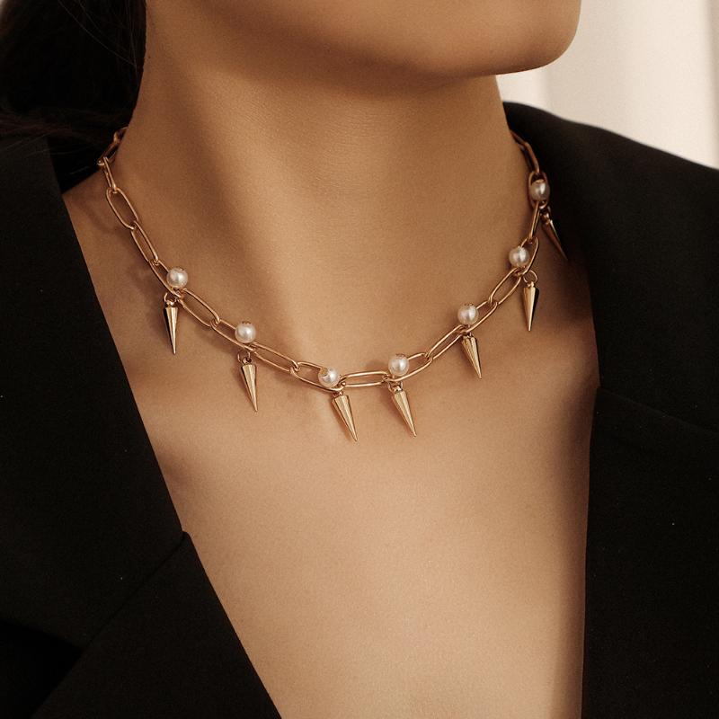 Pendant Necklaces 2023 Hip-hop Rock Style Pearl Tapered Rivet Ins Lucky Necklace Unisex KPOP Retro Punk Fashion Party Mother's Day Couple Gi
Pendant Necklaces 2023 Hip-hop Rock Style Pearl Tapered Rivet Ins Lucky Necklace Unisex KPOP Retro Punk Fashion Party Mother's Day Couple Gi