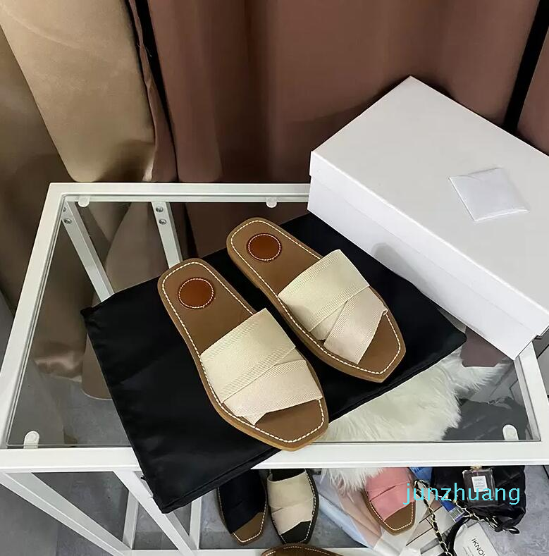 Mens Womens Slipper Laser Summer Sandals Beach Slides Pretty and Colorful Fashion 26 Ladies Sandali Firmati Da Donna Shoes Classic Platform Alphabet Lady, Color01
Mens Womens Slipper Laser Summer Sandals Beach Slides Pretty and Colorful Fashion 26 Ladies Sandali Firmati Da Donna Shoes Classic Platform Alphabet Lady, Color01