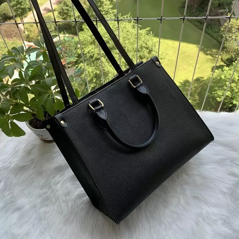 Designer Bags Women Bag Handbags Embossed Flower Monograms ONTHEGO GM MM Womens Handbag Purse Tote Shoulder Female, Pink
Designer Bags Women Bag Handbags Embossed Flower Monograms ONTHEGO GM MM Womens Handbag Purse Tote Shoulder Female, Pink