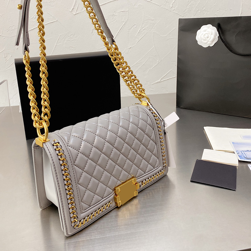 Top Quality Calfskin Cowhide Boy Bags Quilted Braid Arround Purse Crossbody Shoulder Lady Totes Womens Famous Designers Luxury_handbags 25C, White
Top Quality Calfskin Cowhide Boy Bags Quilted Braid Arround Purse Crossbody Shoulder Lady Totes Womens Famous Designers Luxury_handbags 25C, White