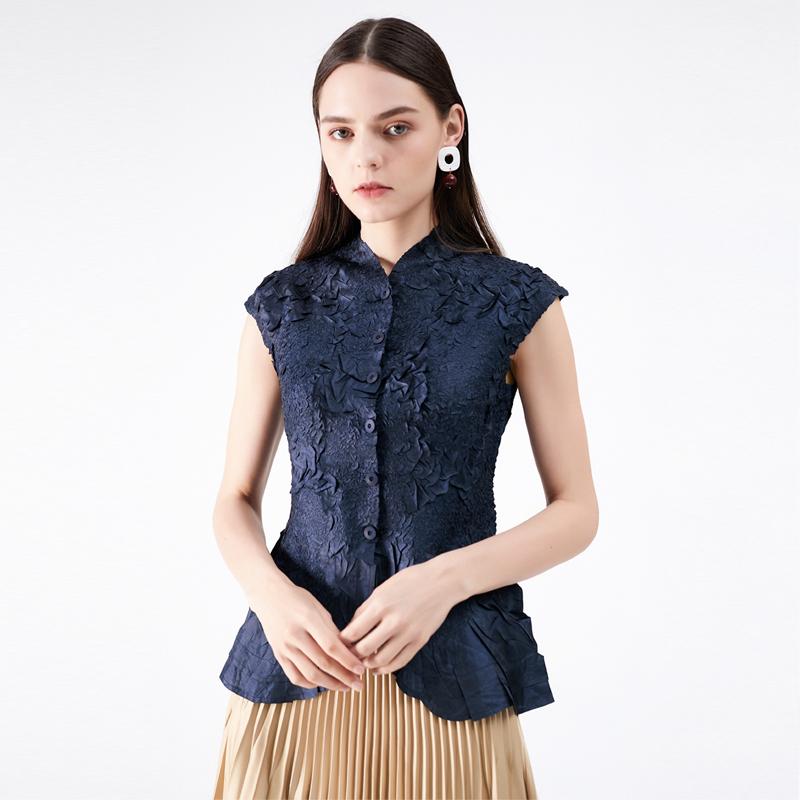 Women's Blouses & Shirts Miyake Pleats Women Tops 2023 Summer Chiffon Rose Flowers Shirt Vintage Blouse Hand Pleated Designer Fashion Button, Khaki
Women's Blouses & Shirts Miyake Pleats Women Tops 2023 Summer Chiffon Rose Flowers Shirt Vintage Blouse Hand Pleated Designer Fashion Button, Khaki