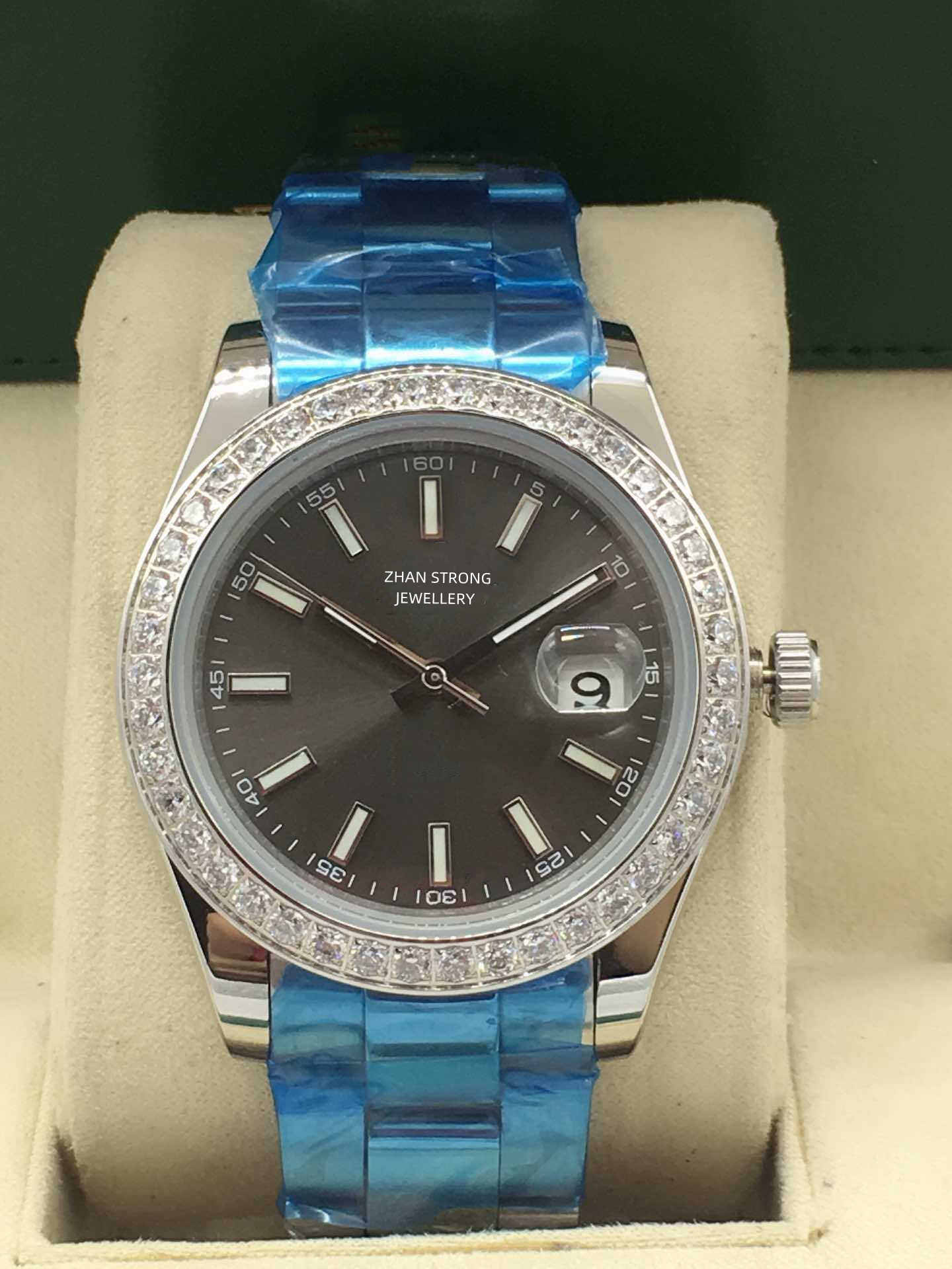 41mm Automatic Movement Mens Wristwatch Silver Diamond Bezel Men's Mechanical Wristwatches Full Stainless Steel Strap 316L Folding Buckle Watch Sports Man Watches
41mm Automatic Movement Mens Wristwatch Silver Diamond Bezel Men's Mechanical Wristwatches Full Stainless Steel Strap 316L Folding Buckle Watch Sports Man Watches