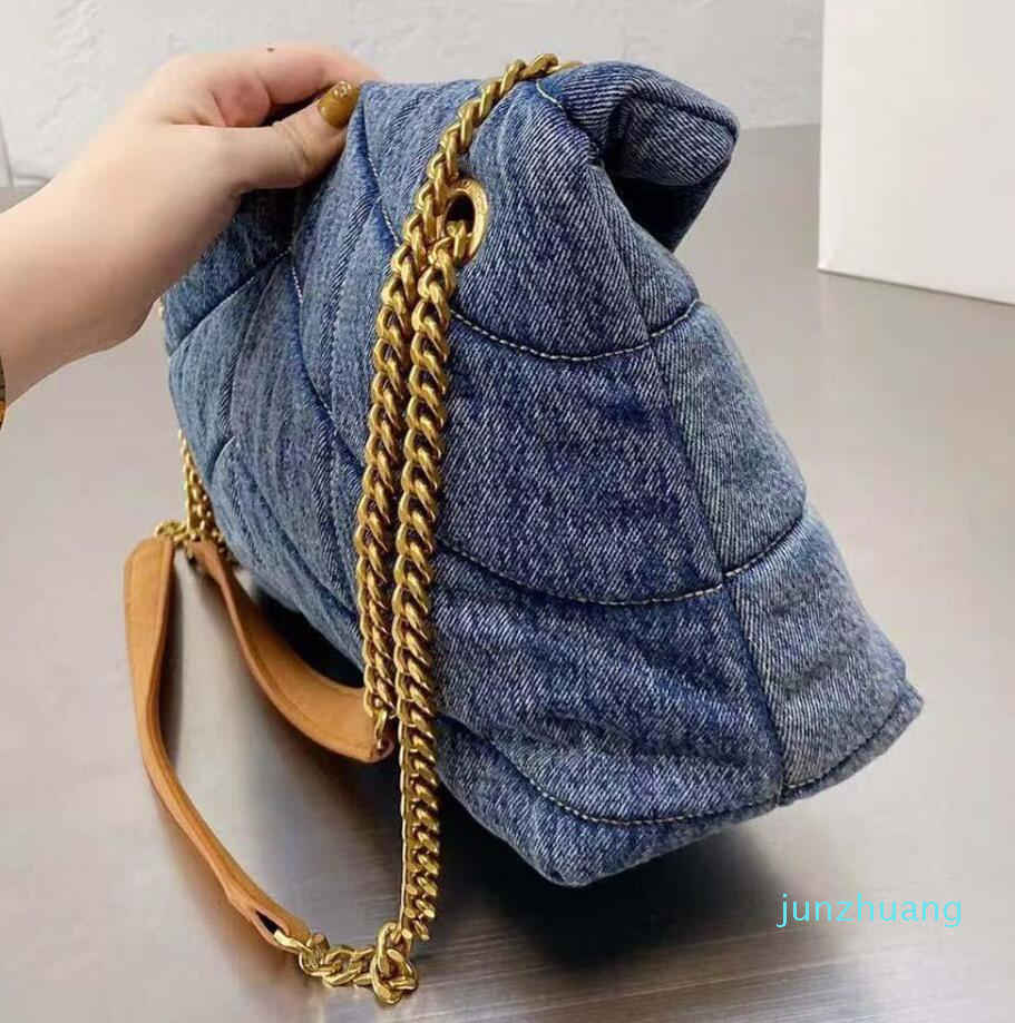 Denim Jeans Flap Shoulder Bag Luxurys Designers Women Tote Handbag 444 Top Quality Classic Fashion Retro Chain Frosted Cowboy Crossbody Bags Messenger Shopping, 30*19cm with gold logo
Denim Jeans Flap Shoulder Bag Luxurys Designers Women Tote Handbag 444 Top Quality Classic Fashion Retro Chain Frosted Cowboy Crossbody Bags Messenger Shopping, 30*19cm with gold logo