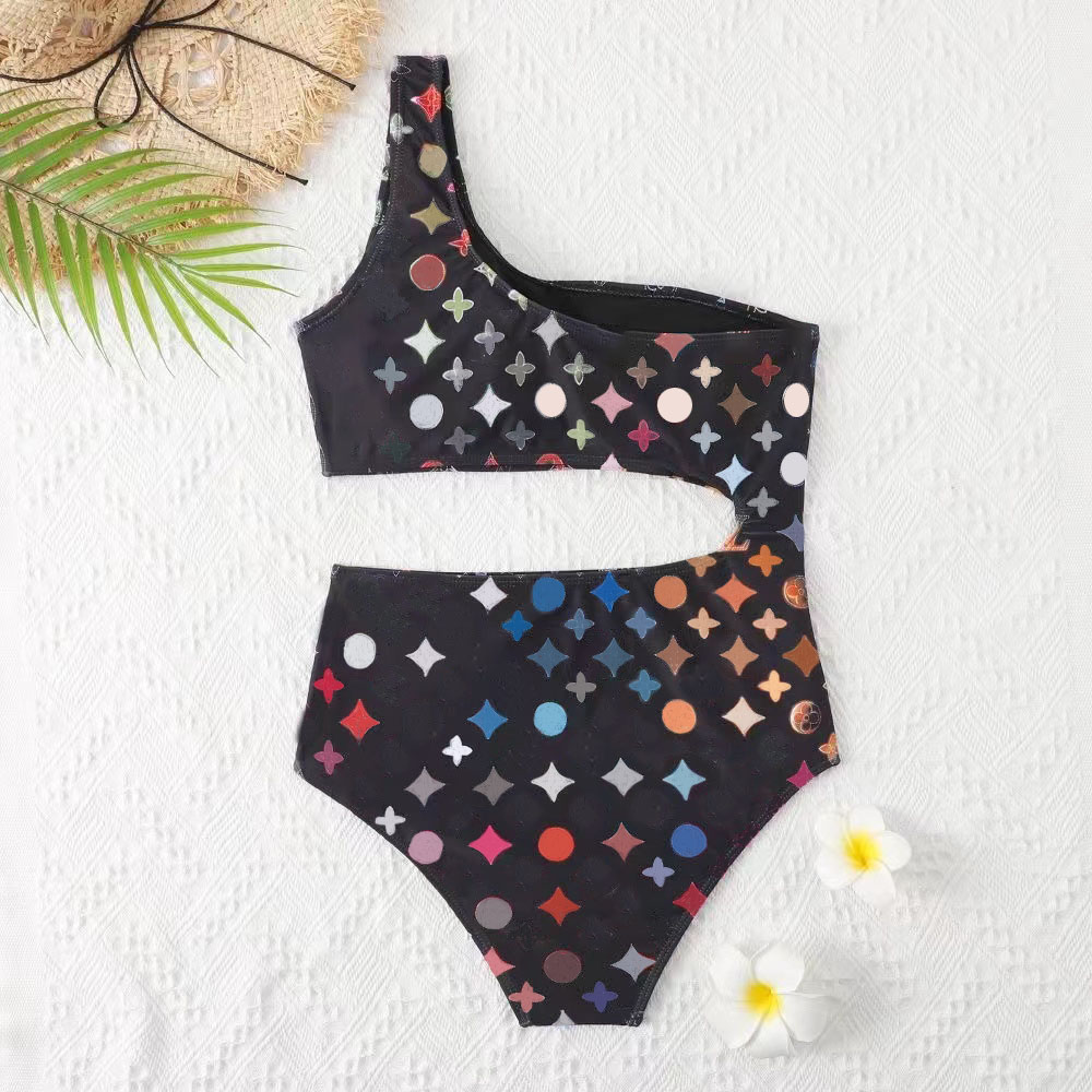 Designer Swimwear Bikini Top 2023 New fashion womens brand designer bikini swimwear sexy summer swimsuit fashion woman beach swim clothing female biquini
Designer Swimwear Bikini Top 2023 New fashion womens brand designer bikini swimwear sexy summer swimsuit fashion woman beach swim clothing female biquini