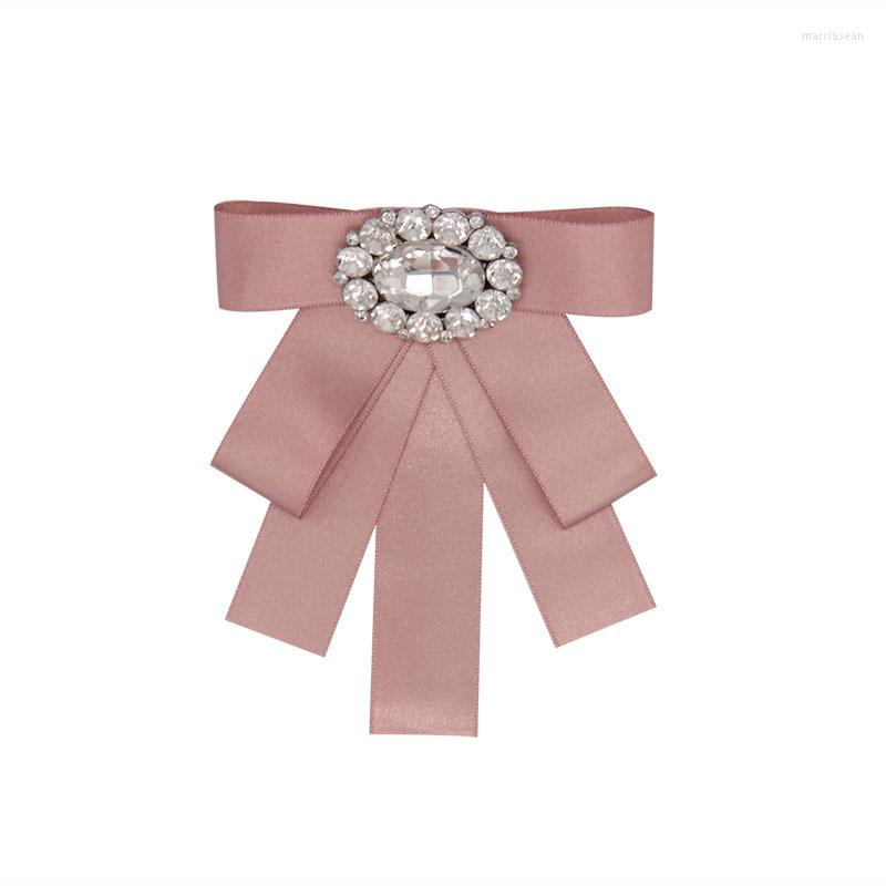 Brooches 2023 Tie Bows Brooch Rhinestone Cloth Art Pins And Ladies Broaches Collar Decoration Groom Blouse Jewelry Badge
Brooches 2023 Tie Bows Brooch Rhinestone Cloth Art Pins And Ladies Broaches Collar Decoration Groom Blouse Jewelry Badge