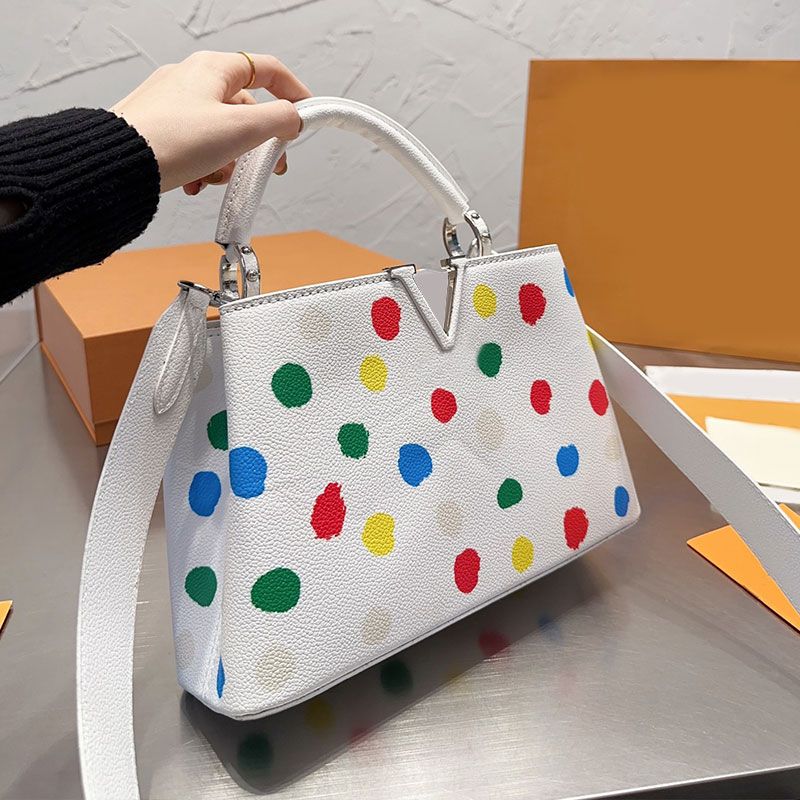Designer Bags Capucines bb Handbags Leather Shoulder Bag Women Fashion Small Crossbody Bag Tote 27cm Pouch, 10
Designer Bags Capucines bb Handbags Leather Shoulder Bag Women Fashion Small Crossbody Bag Tote 27cm Pouch, 10