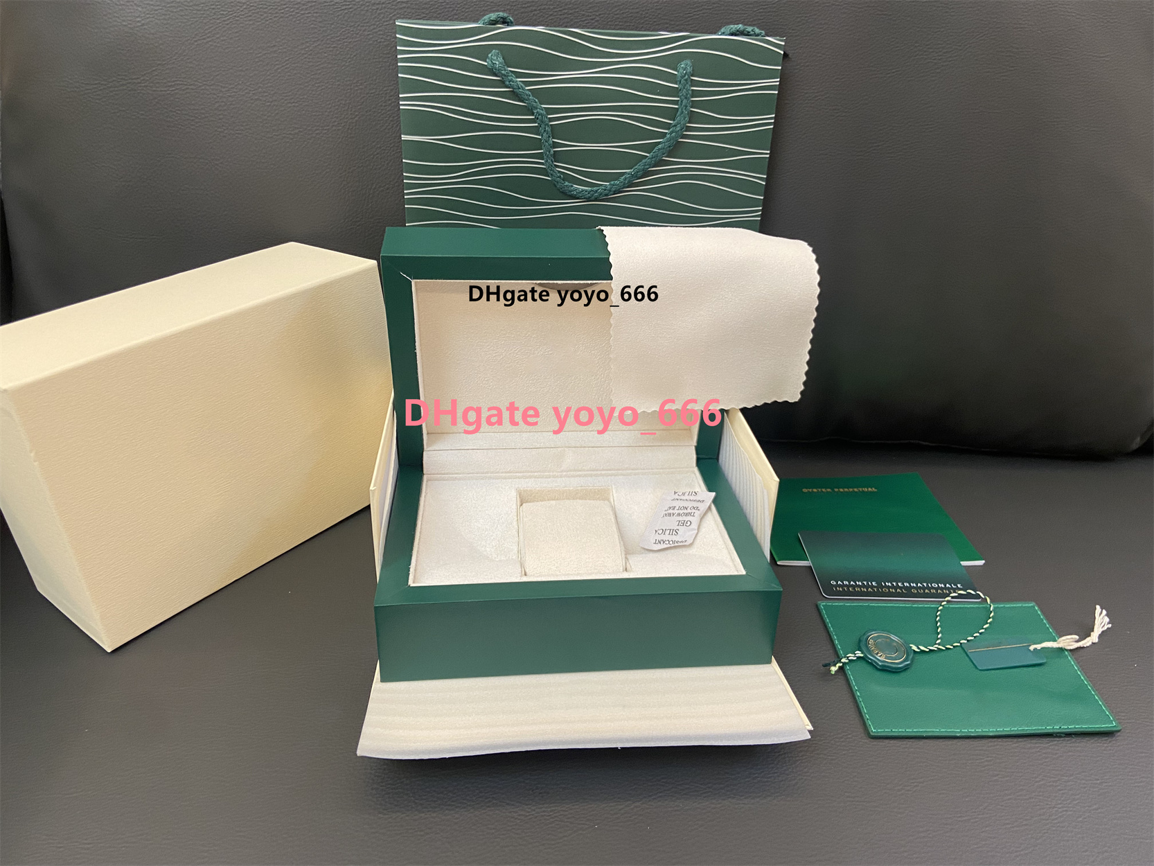 Fashion 5A original wooden watch boxes dark green watch accessories are applicable to 126660 126610 228239 228239 top quality gift box booklet card handbag-2
Fashion 5A original wooden watch boxes dark green watch accessories are applicable to 126660 126610 228239 228239 top quality gift box booklet card handbag-2