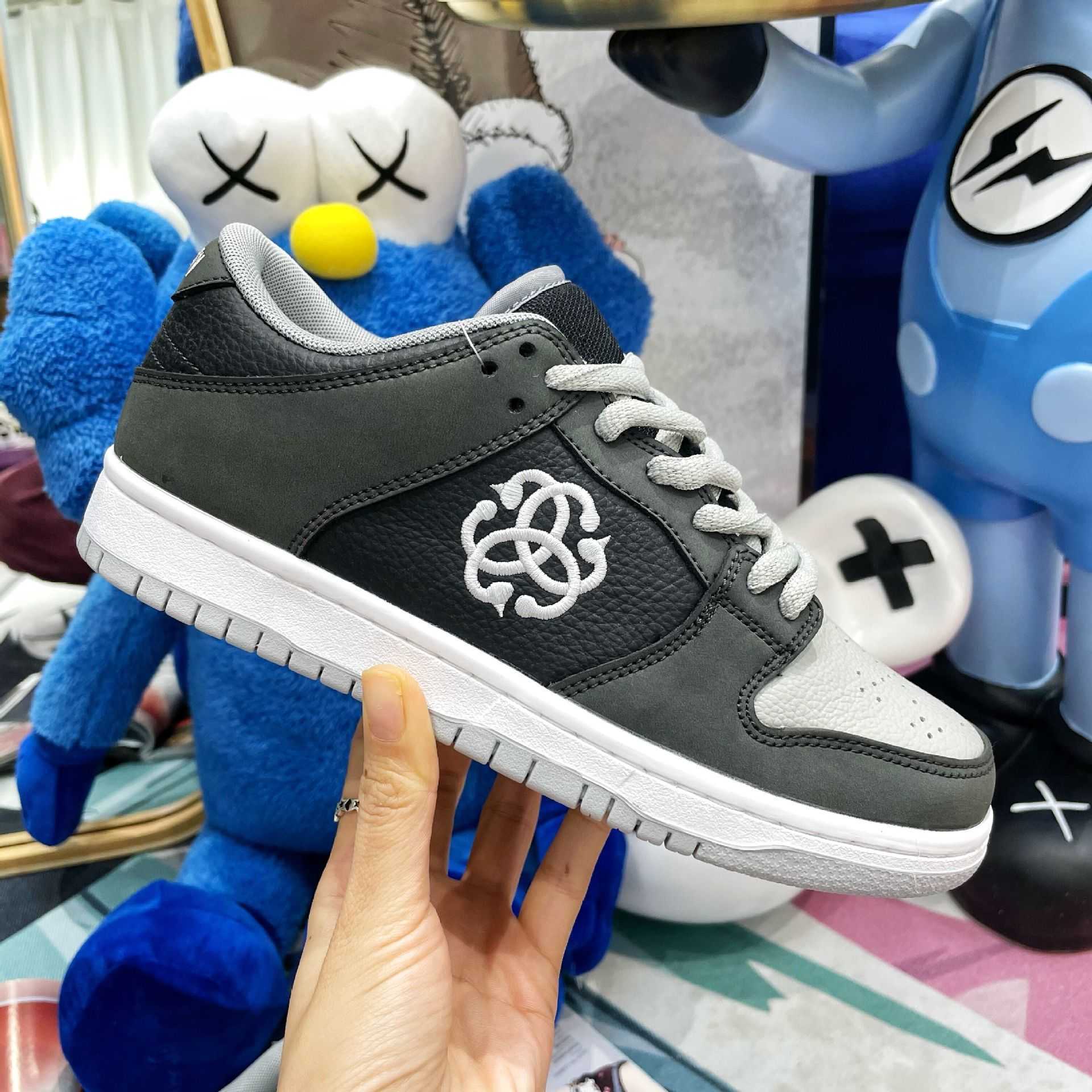 Designer Shoes Spring 2023 ins new style snow ice board men's and women's versatile student leisure sports shoes, Shadow grey
Designer Shoes Spring 2023 ins new style snow ice board men's and women's versatile student leisure sports shoes, Shadow grey