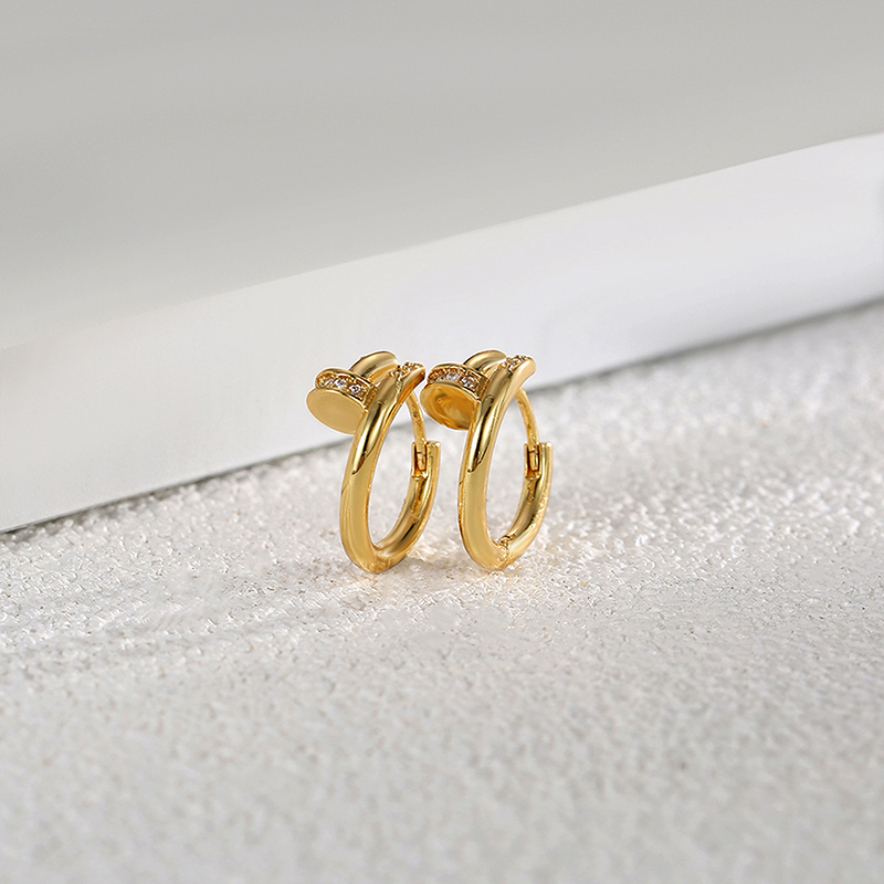 New Diamond studs Earring Fashion designer Earrings hoop earrings elegant jewelry for woman top quality Stud earring women jewelries Wedding 
New Diamond studs Earring Fashion designer Earrings hoop earrings elegant jewelry for woman top quality Stud earring women jewelries Wedding