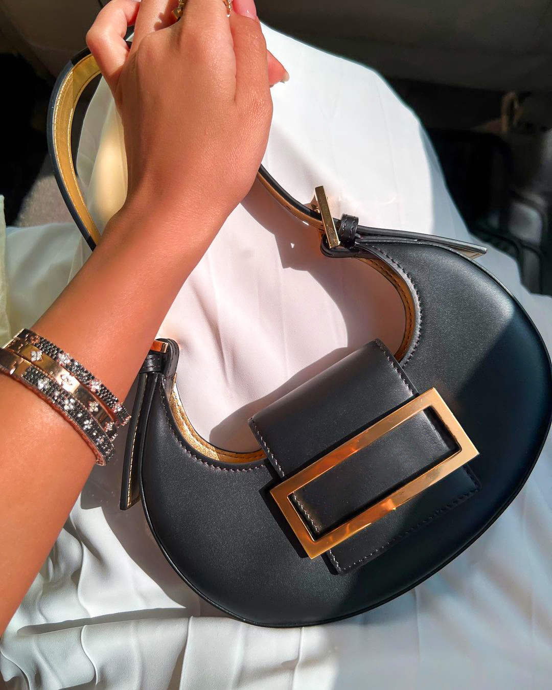Luxury Designer Mini Shoulder tote Bag clutch leather handbags Detachable shoulder strap Women's men wallet handbag top quality vacation sling city crossbody Bags, Blue
Luxury Designer Mini Shoulder tote Bag clutch leather handbags Detachable shoulder strap Women's men wallet handbag top quality vacation sling city crossbody Bags, Blue