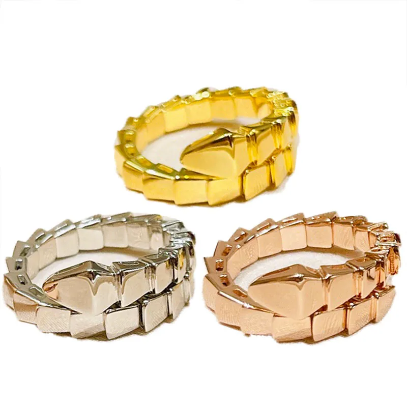 Fashion classic designer ring for men and women with the same ring luxury ring is not easy to deform Lady Agkistrodon polished bone full of diamond pattern couple gifts