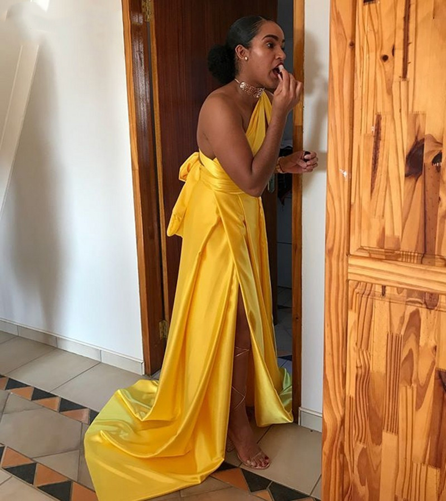 African Bridesmaid Dresses Backless Floor Length Sweep Train Silk Satin Wedding Party Bridemaid Dresses With Sweep Train