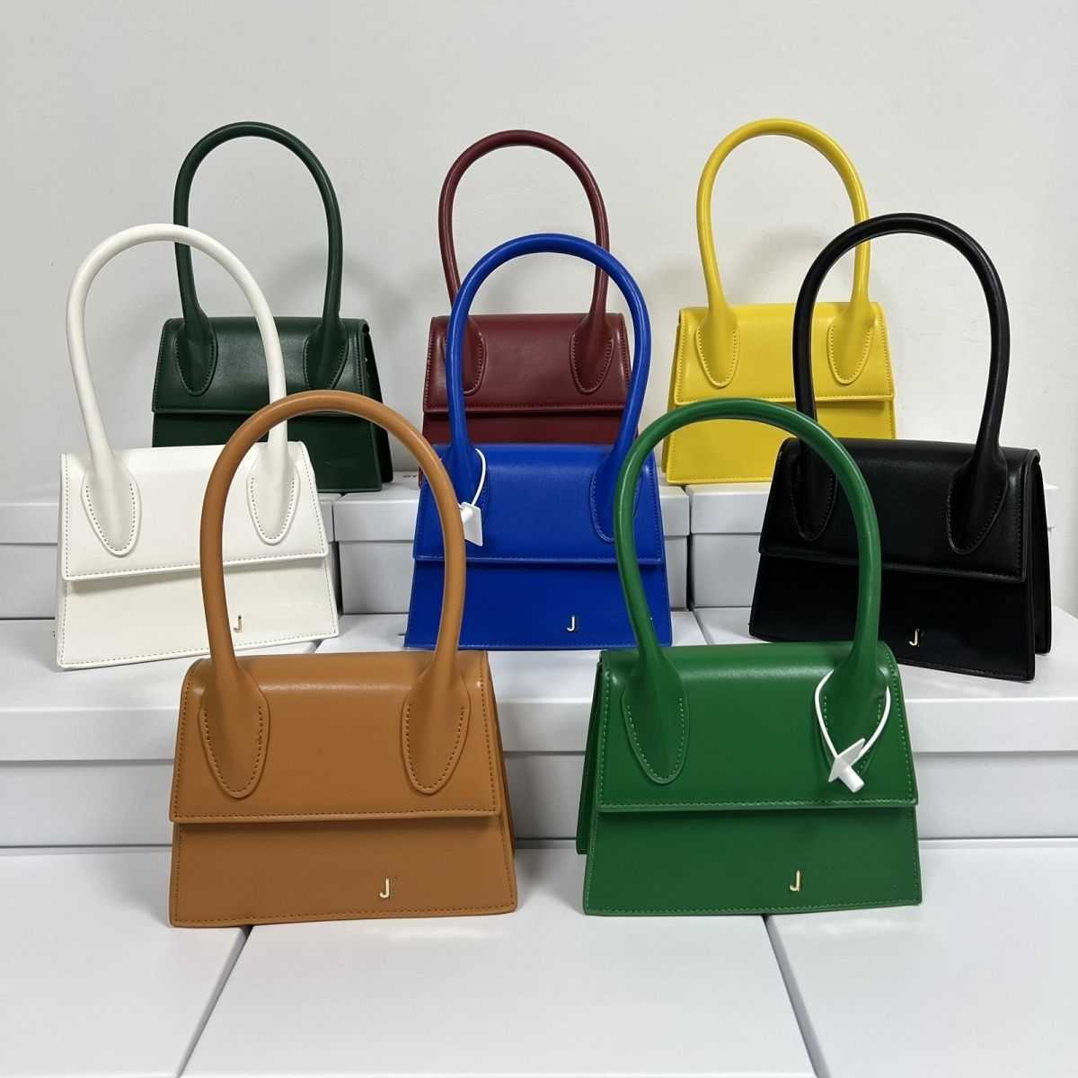 Luxury Designer Bags Handbags Shoulder Crossbody Bag Tote Bag 2023 New Shoulder Totebag Long Handle Ins Versatile Fashion Small Square Bag Factory Direct Sale, Plain wine red 20cm
Luxury Designer Bags Handbags Shoulder Crossbody Bag Tote Bag 2023 New Shoulder Totebag Long Handle Ins Versatile Fashion Small Square Bag Factory Direct Sale, Plain wine red 20cm