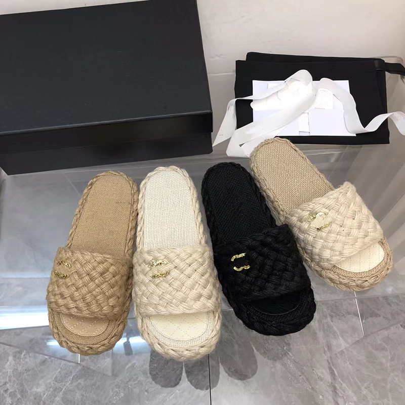 2022 Designer luxury Twine hand woven slippers womens Black white gray soft bottom outdoors Slides sandal lady Round head thick bottom casual Flat Flip Flops slipper
2022 Designer luxury Twine hand woven slippers womens Black white gray soft bottom outdoors Slides sandal lady Round head thick bottom casual Flat Flip Flops slipper