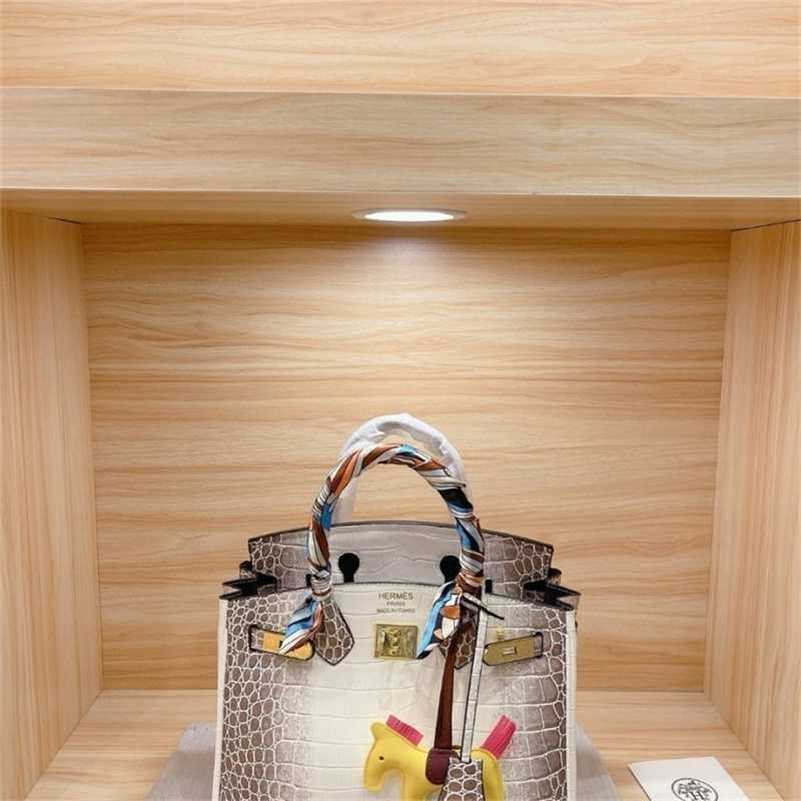 Designer Handbag Birkins Himalayan Crocodile Cowhide H-bag Classic Wealthy Woman Style in Handle Crossbody Bag zc, Sky blue
Designer Handbag Birkins Himalayan Crocodile Cowhide H-bag Classic Wealthy Woman Style in Handle Crossbody Bag zc, Sky blue