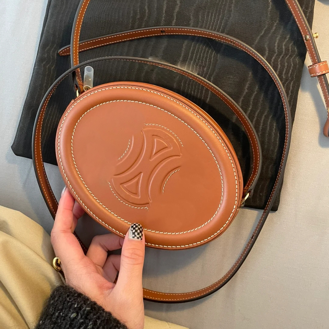 TRIOMPHES Luxurys Designer shoulder bags women's men mini Evening bags famous fashion round Oval Wallet Smooth Calfskin leather handbags Crossbody clutch purse, White
TRIOMPHES Luxurys Designer shoulder bags women's men mini Evening bags famous fashion round Oval Wallet Smooth Calfskin leather handbags Crossbody clutch purse, White