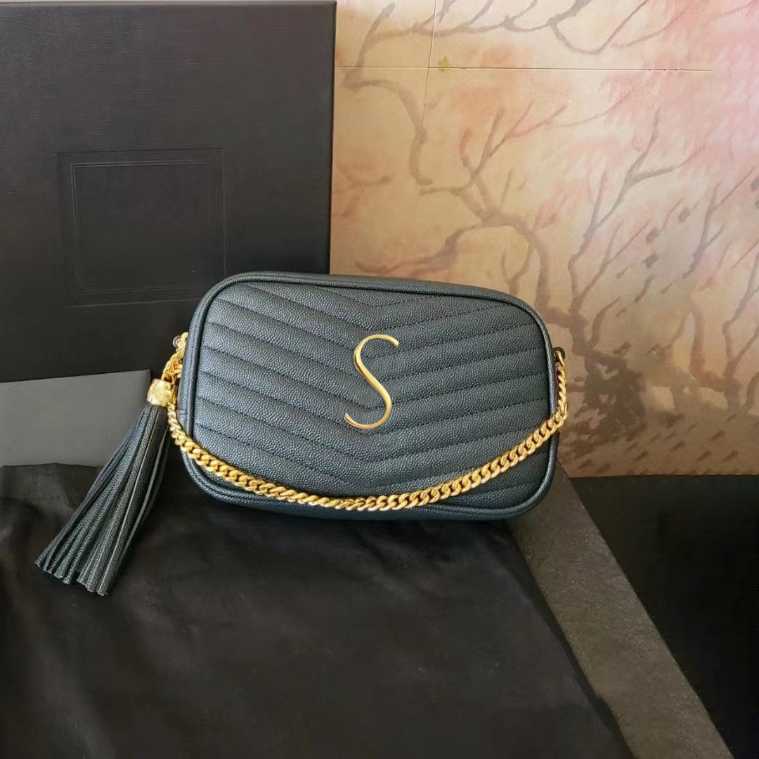 Women's mens LOU camera tassel quilted Bag Classic Genuine Leather metal chain handbags Luxury Designer tote shoulder strap famous clutch Crossbody Street bag, Red black
Women's mens LOU camera tassel quilted Bag Classic Genuine Leather metal chain handbags Luxury Designer tote shoulder strap famous clutch Crossbody Street bag, Red black