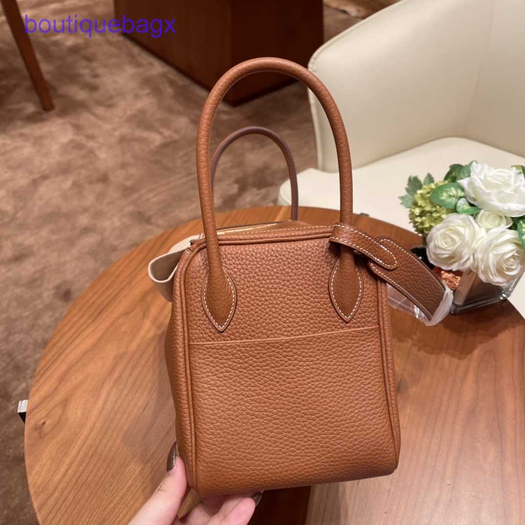 Authentic merchandise Genuine Lindi Bags H ermes for sale Original German TC cowhide hand sewn bag Large capacity leather handbagHave Real Logo, Gold brown gold buckle
Authentic merchandise Genuine Lindi Bags H ermes for sale Original German TC cowhide hand sewn bag Large capacity leather handbagHave Real Logo, Gold brown gold buckle