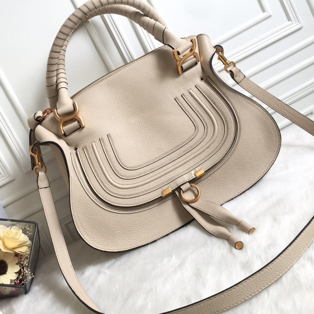 7A designer tote bag chloes marcie woman bags never full handbag leather shopping bag double carry bag crafted from grained calfskin, Beige
7A designer tote bag chloes marcie woman bags never full handbag leather shopping bag double carry bag crafted from grained calfskin, Beige